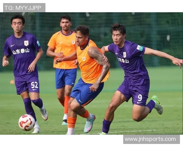 足球报：泰山队明年将重视年轻人才培养与引进优秀外援中卫并行发展